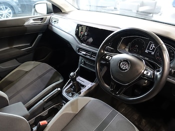 Used Volkswagen Polo 2018 for sale - 78082367: Photo