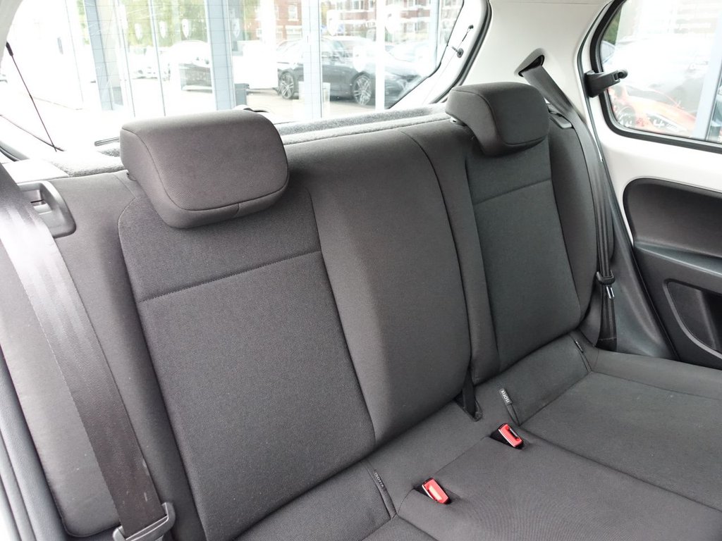 Used Volkswagen up! 2019 for sale - 76163108: Photo 20