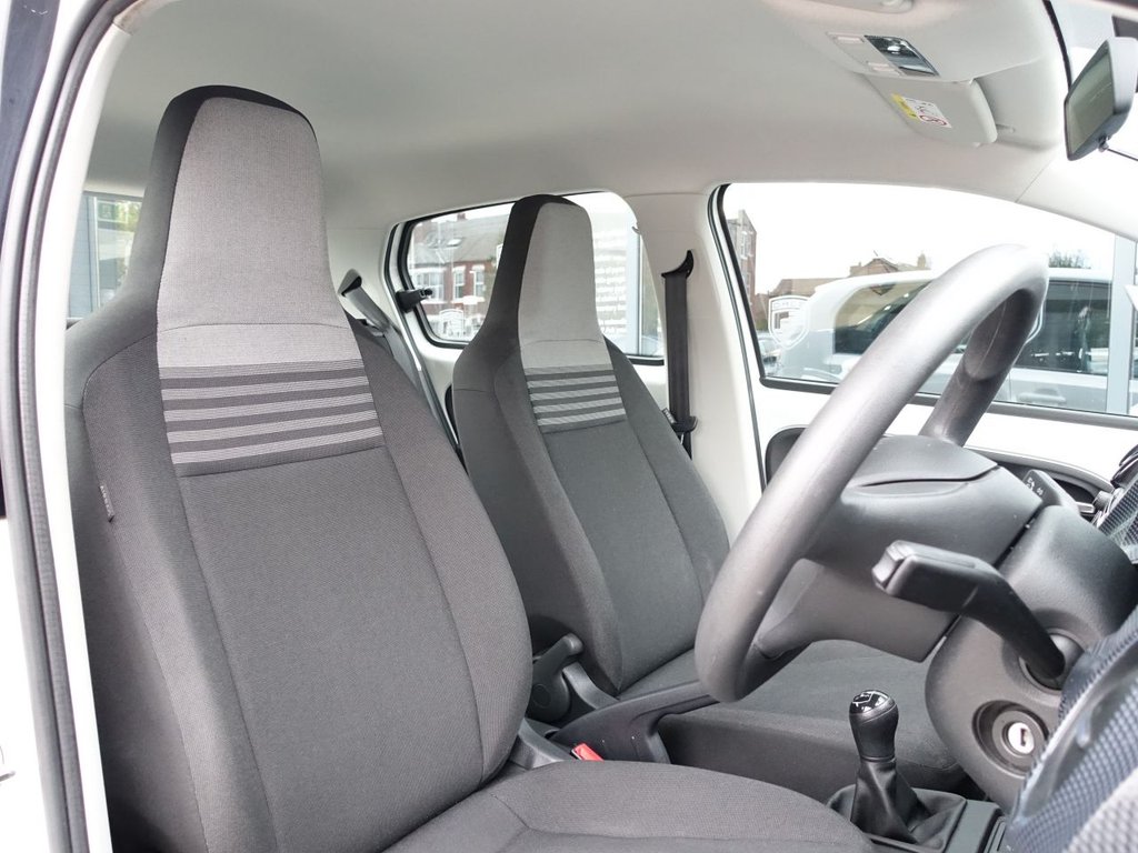 Used Volkswagen up! 2019 for sale - 76163108: Photo 3