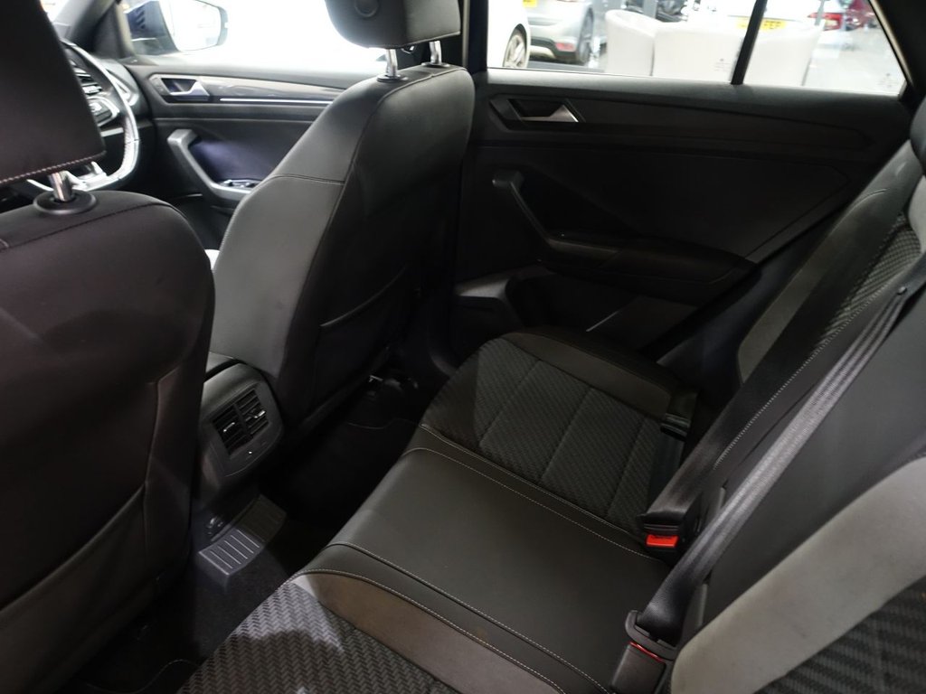 Used Volkswagen T-Roc 2020 for sale - 77026793: Photo 17