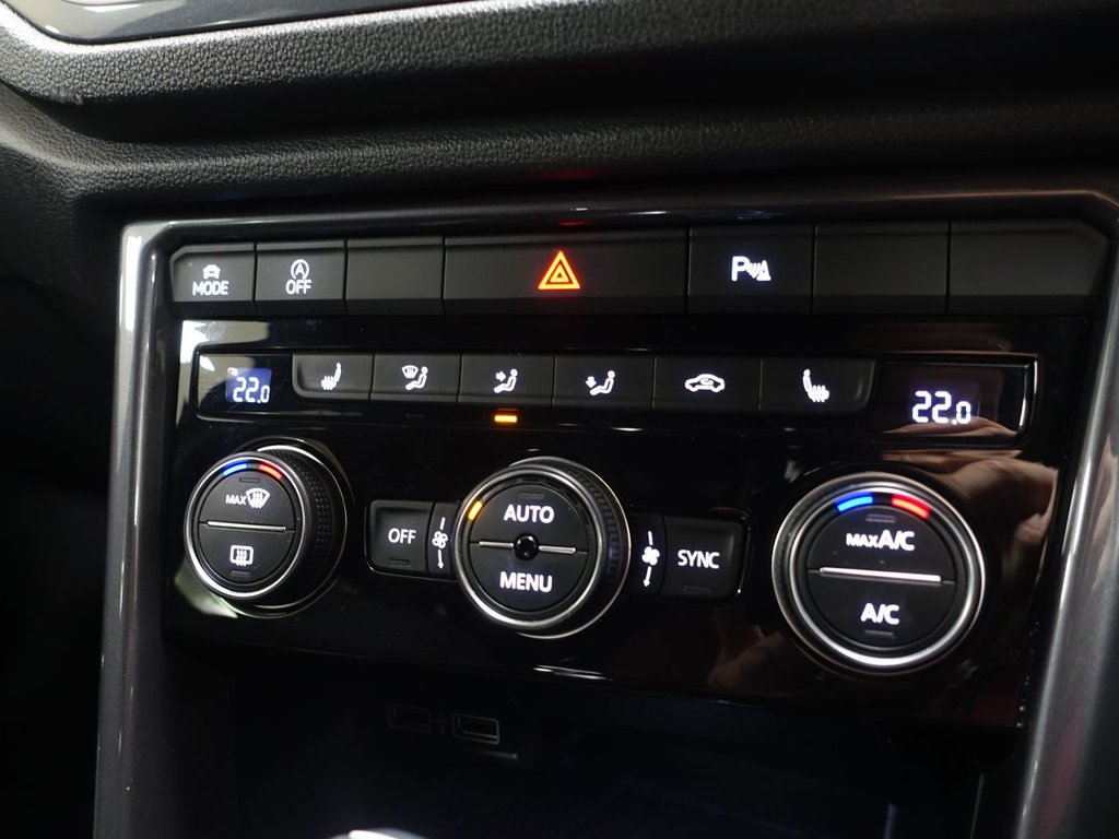 Used Volkswagen T-Roc 2020 for sale - 77026793: Photo 24