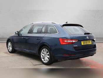 Used Skoda Superb 2019 for sale - 77655556: Photo