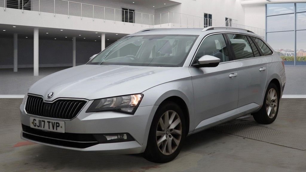 Used Skoda Superb 2017 for sale - 76039848: Photo 3