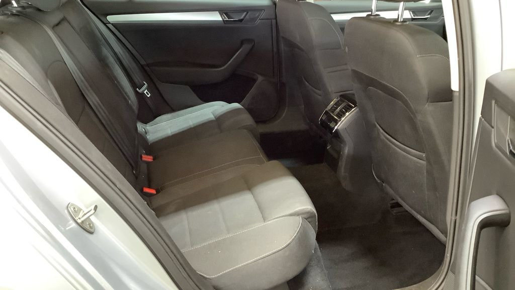 Used Skoda Superb 2017 for sale - 76039848: Photo 6