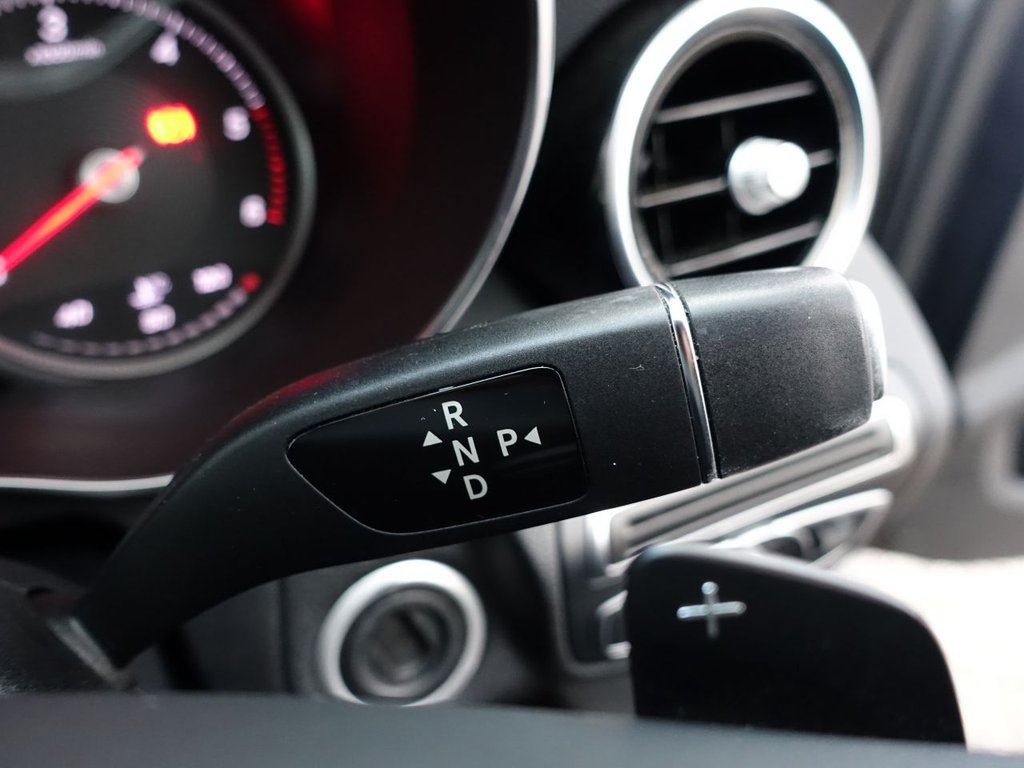 Used Mercedes-Benz C Class 2018 for sale - 76535785: Photo 32