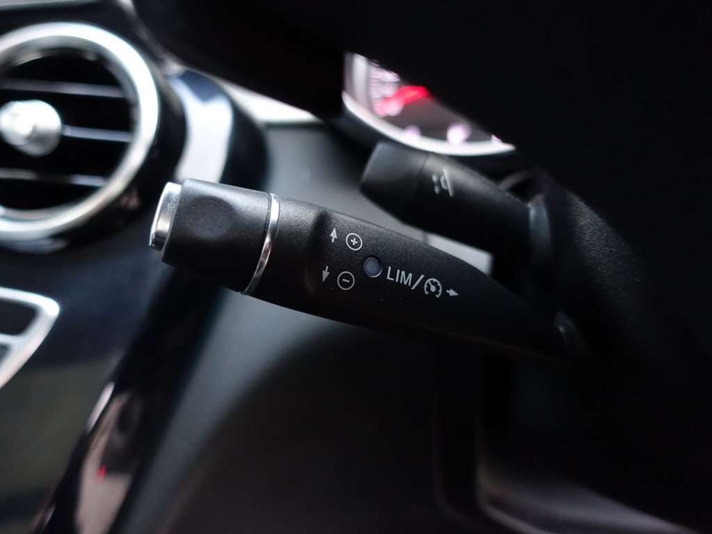 Used Mercedes-Benz C Class 2018 for sale - 76535785: Photo 33