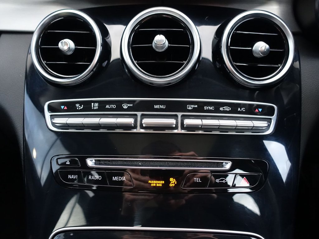 Used Mercedes-Benz C Class 2018 for sale - 76535785: Photo 35