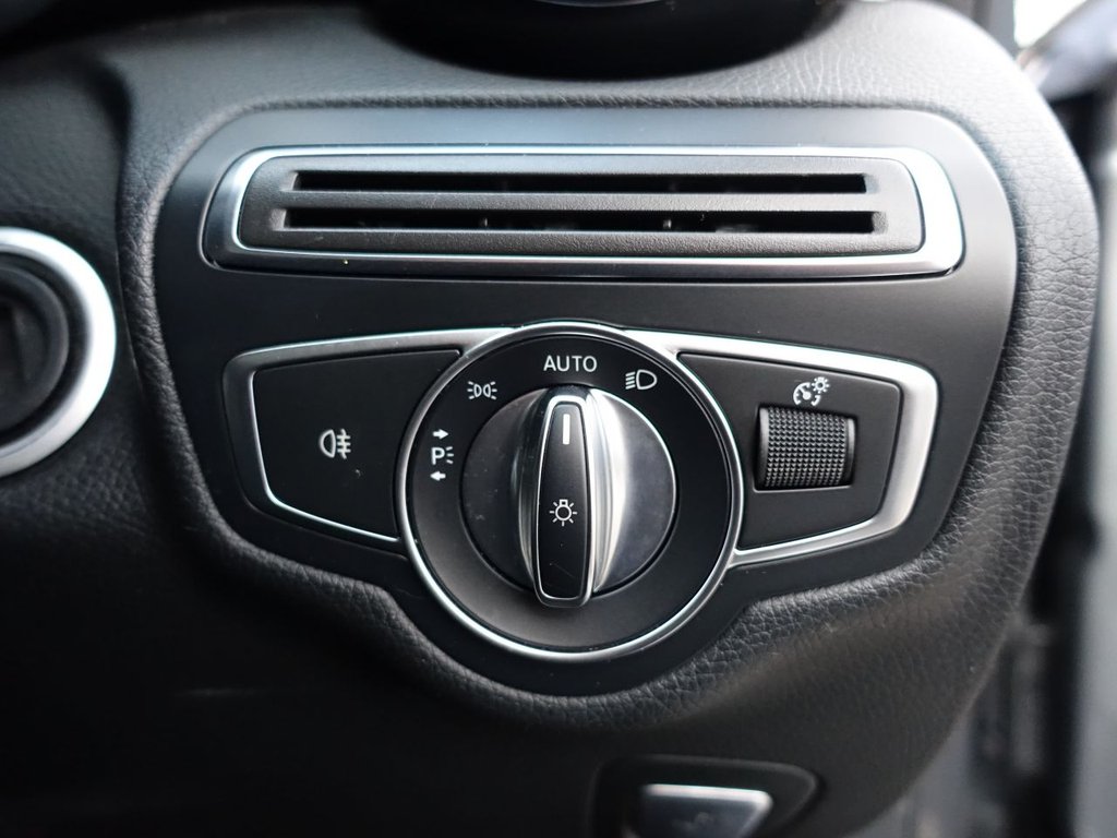 Used Mercedes-Benz C Class 2018 for sale - 76535785: Photo 42