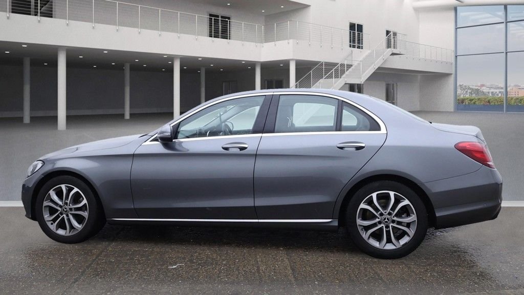 Used Mercedes-Benz C Class 2018 for sale - 76535785: Photo 7