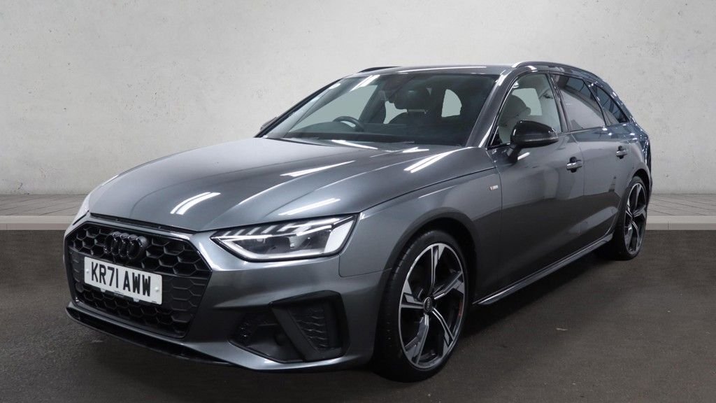 Used Audi A4 2021 for sale - 77302337: Photo 2