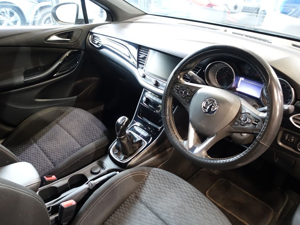 Used Vauxhall Astra 2016 for sale - 77507508: Photo 2