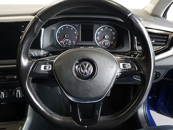 Used Volkswagen Polo 2018 for sale - 79584488: Photo