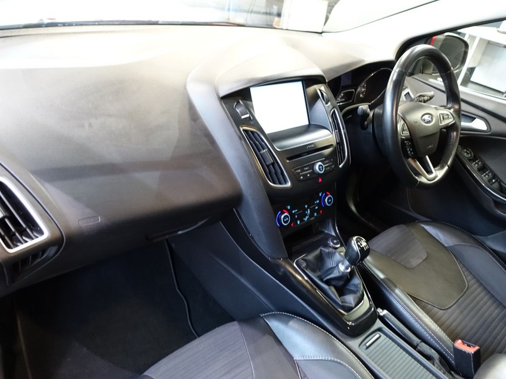 Used Ford Focus 2015 for sale - 77436586: Photo 11