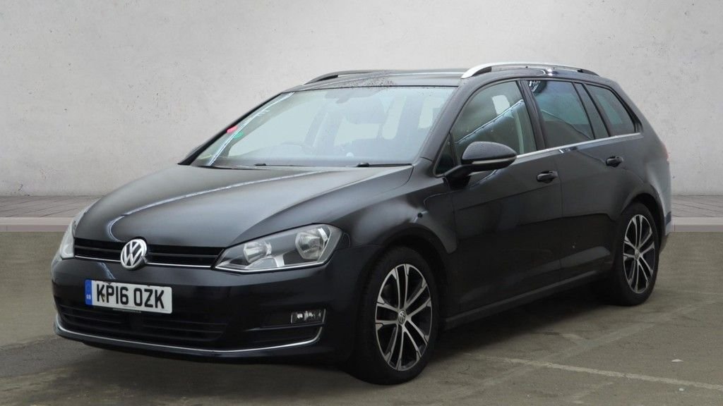 Used Volkswagen Golf 2016 for sale - 77521099: Photo 2