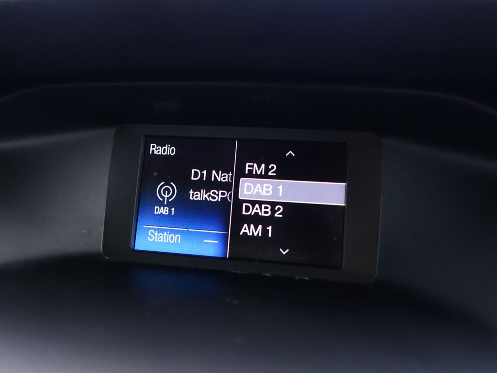 Used Ford Focus 2015 for sale - 76496863: Photo 15