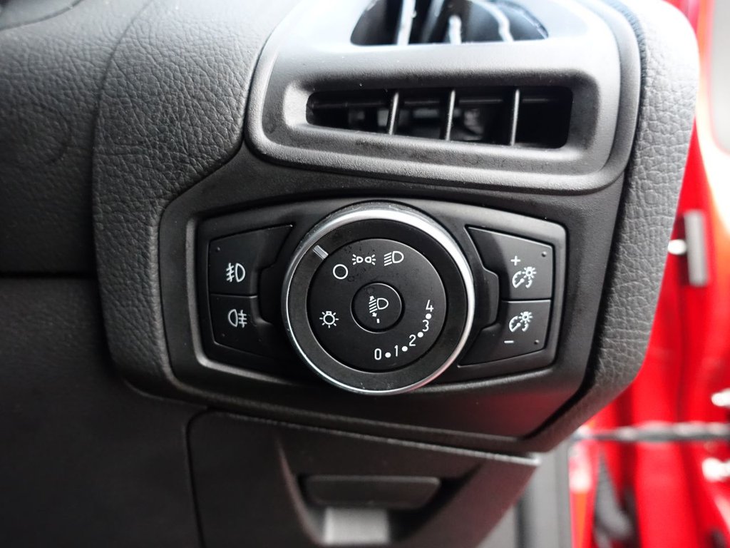 Used Ford Focus 2015 for sale - 76496863: Photo 30