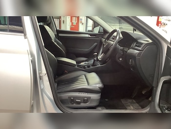 Used Skoda Superb 2019 for sale - 76038639: Photo 3