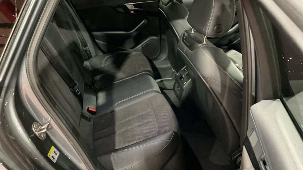 Used Audi A4 2017 for sale - 76539618: Photo 7