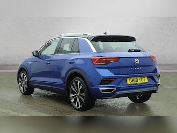 Used Volkswagen T-Roc 2018 for sale - 77905522: Photo