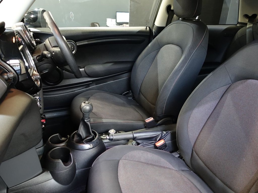 Used MINI Hatch 2018 for sale - 77572234: Photo 12