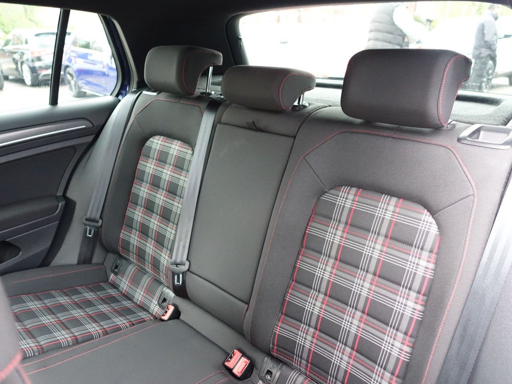 Used Volkswagen Golf 2018 for sale - 76098138: Photo 18