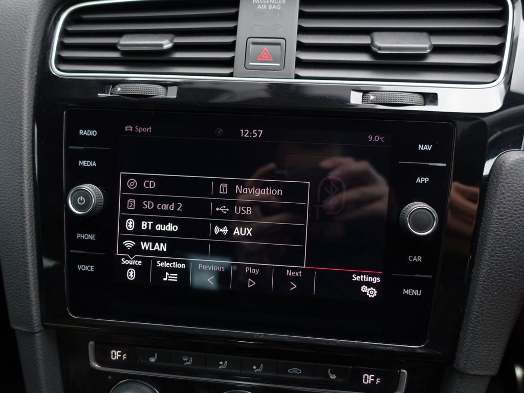 Used Volkswagen Golf 2018 for sale - 76098138: Photo 26