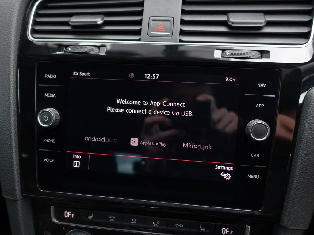 Used Volkswagen Golf 2018 for sale - 76098138: Photo 27