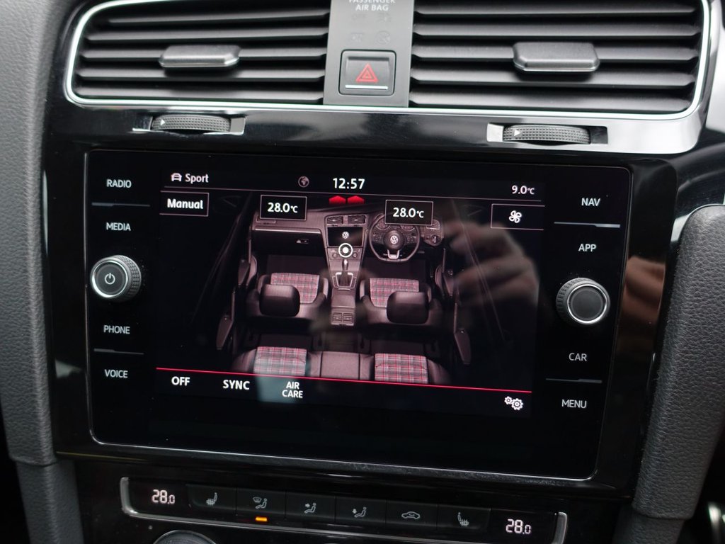 Used Volkswagen Golf 2018 for sale - 76098138: Photo 32
