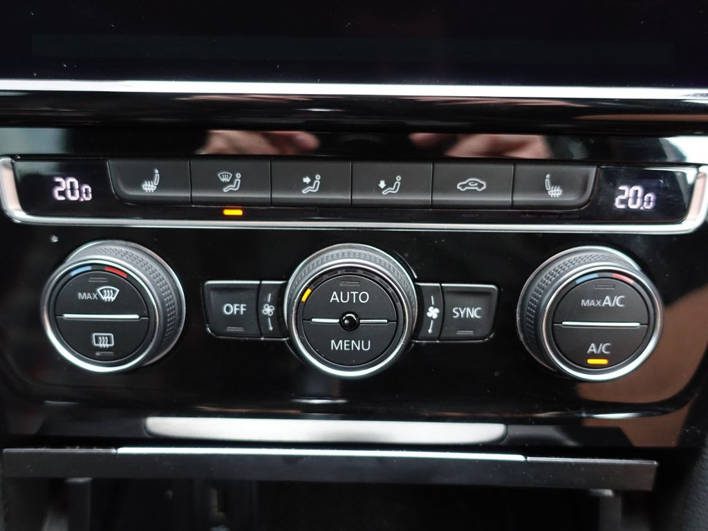 Used Volkswagen Golf 2018 for sale - 76098138: Photo 39