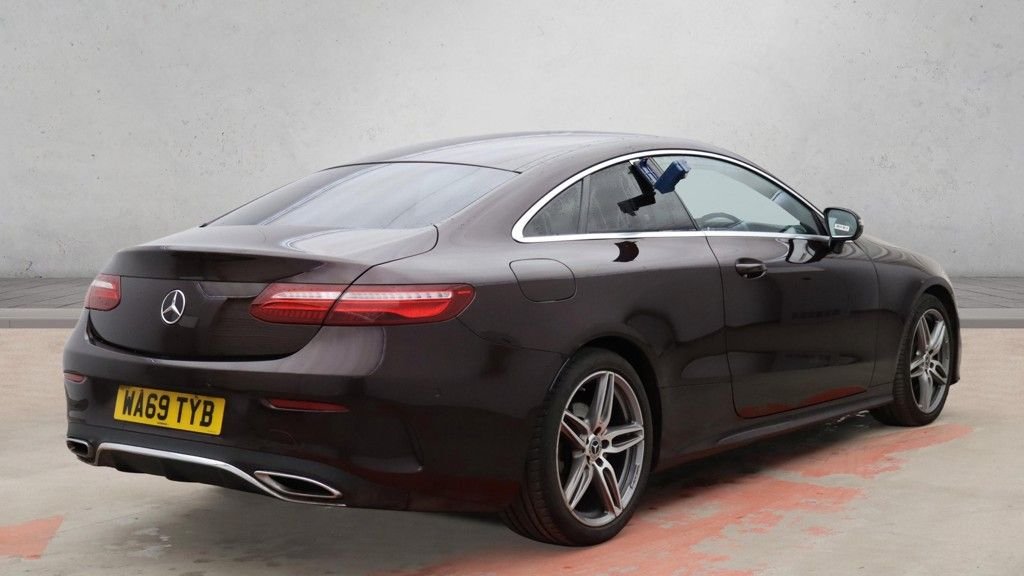 Used Mercedes-Benz E Class 2019 for sale - 77256135: Photo 4