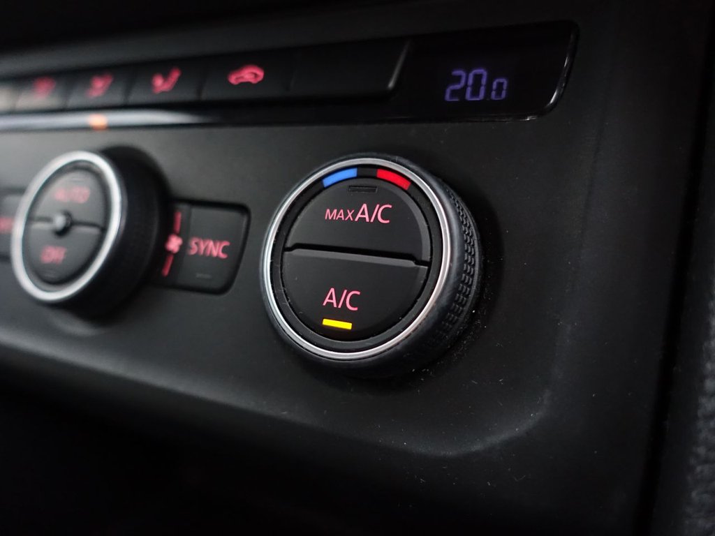 Used Volkswagen Amarok 2019 for sale - 76535992: Photo 38