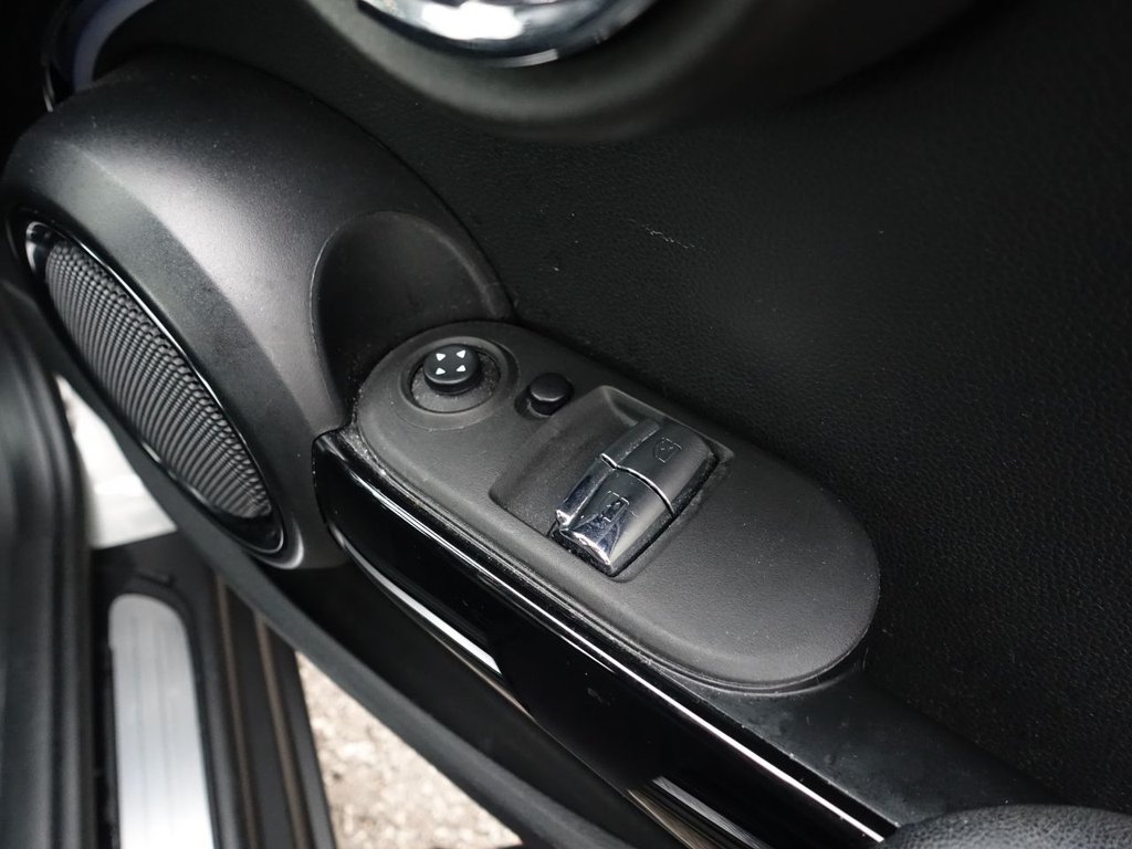 Used MINI Electric Hatch 2022 for sale - 75998225: Photo 44