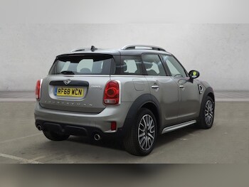 Used MINI Countryman 2018 for sale - 77920204: Photo