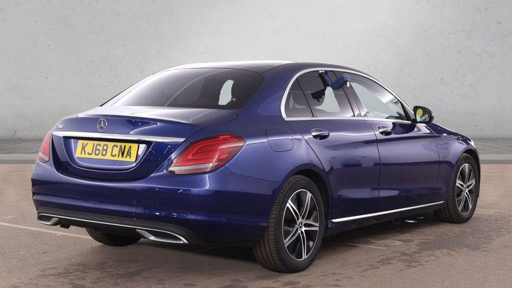 Used Mercedes-Benz C Class 2018 for sale - 77654971: Photo 4