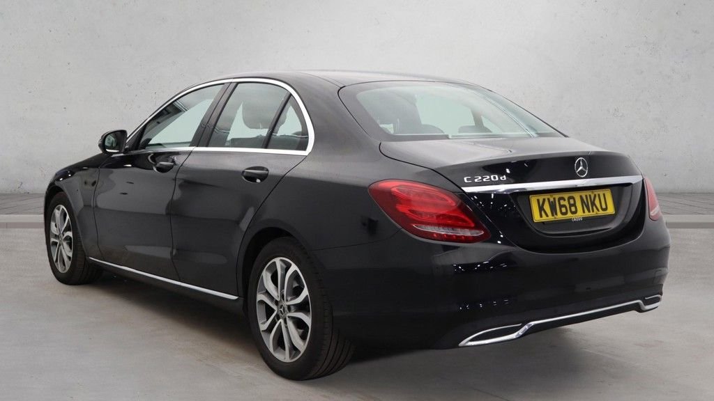 Used Mercedes-Benz C Class 2019 for sale - 77101004: Photo 3