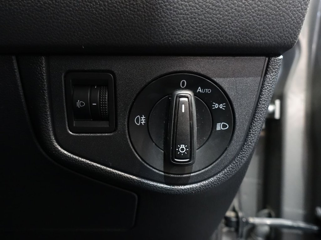 Used Volkswagen Polo 2018 for sale - 77212390: Photo 24