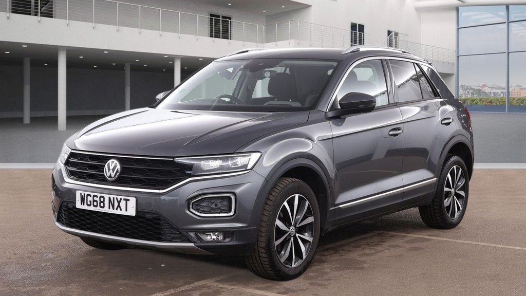 Used Volkswagen T-Roc 2018 for sale - 77966950: Photo 2