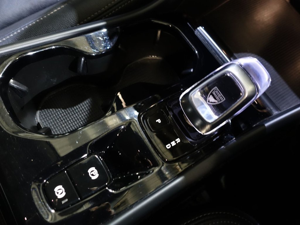 Used Volvo XC40 2021 for sale - 77534471: Photo 24