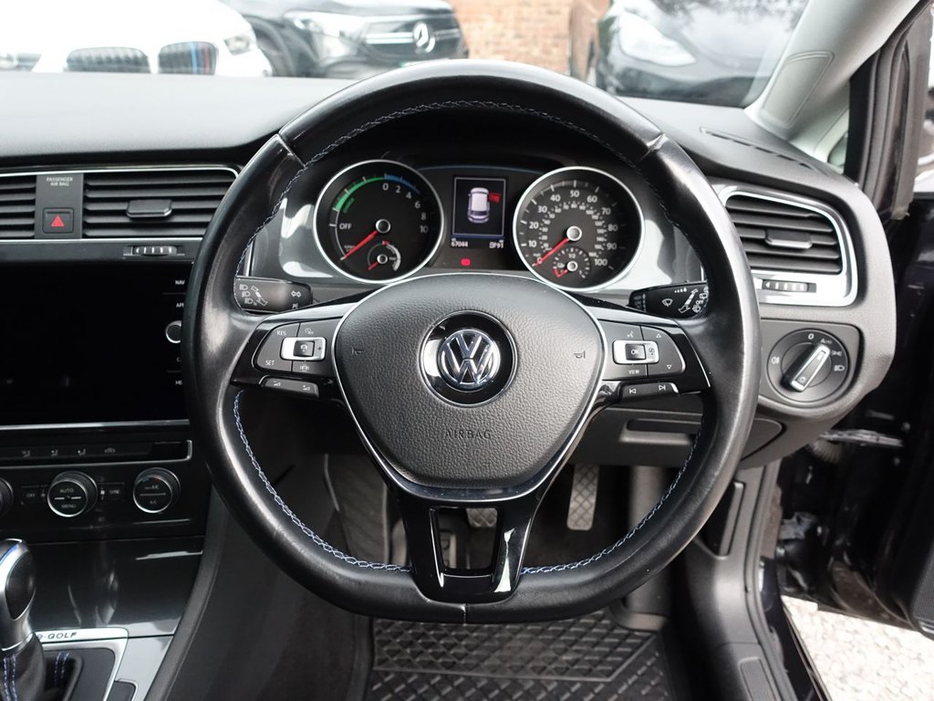 Used Volkswagen Golf 2019 for sale - 76068664: Photo 28