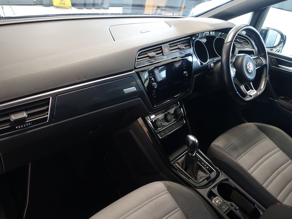 Used Volkswagen Touran 2019 for sale - 77026875: Photo 12