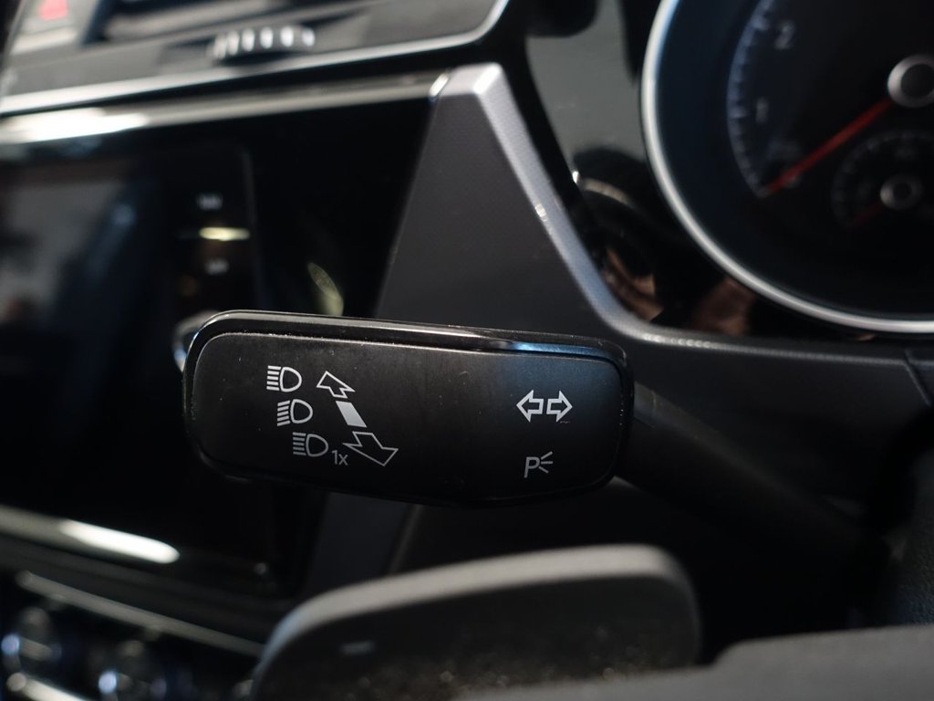 Used Volkswagen Touran 2019 for sale - 77026875: Photo 24