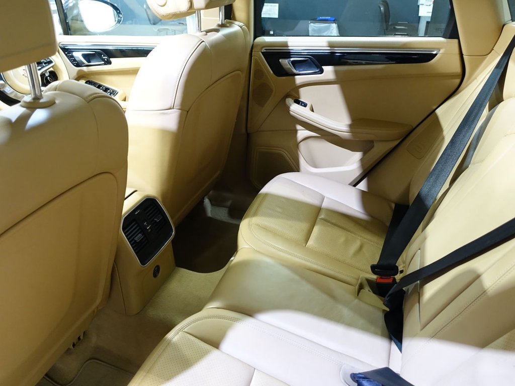 Used Porsche Macan 2016 for sale - 77341484: Photo 18