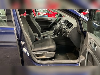 Used Volkswagen Golf 2018 for sale - 79584769: Photo