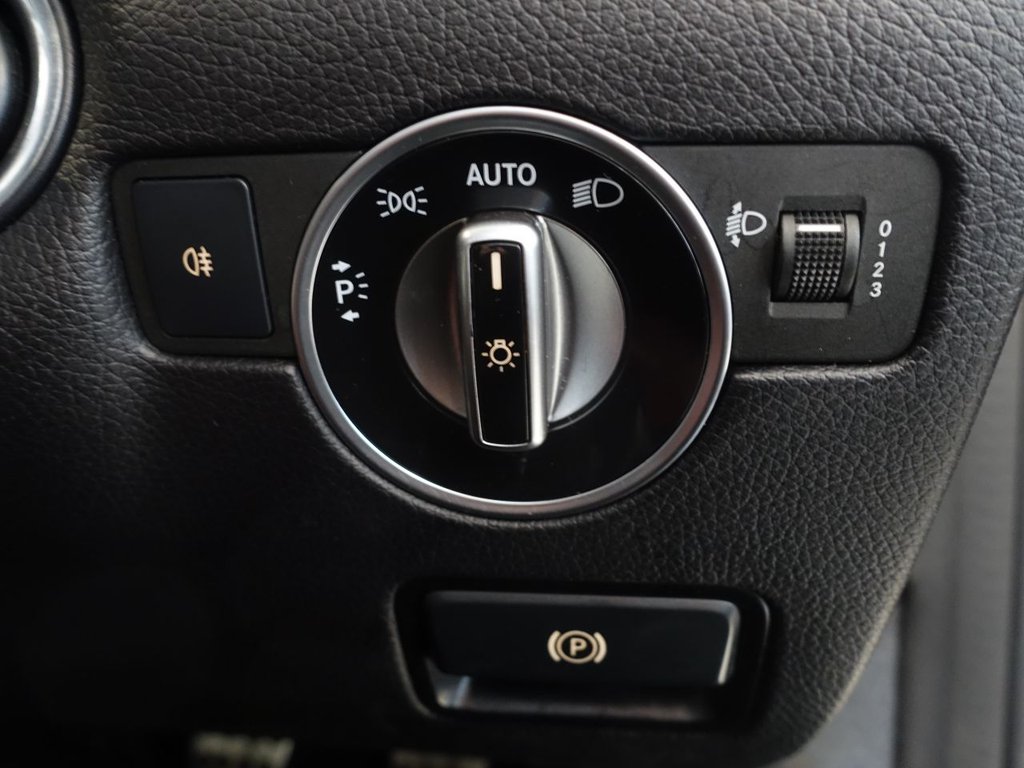 Used Mercedes-Benz SLC 2019 for sale - 77026970: Photo 24