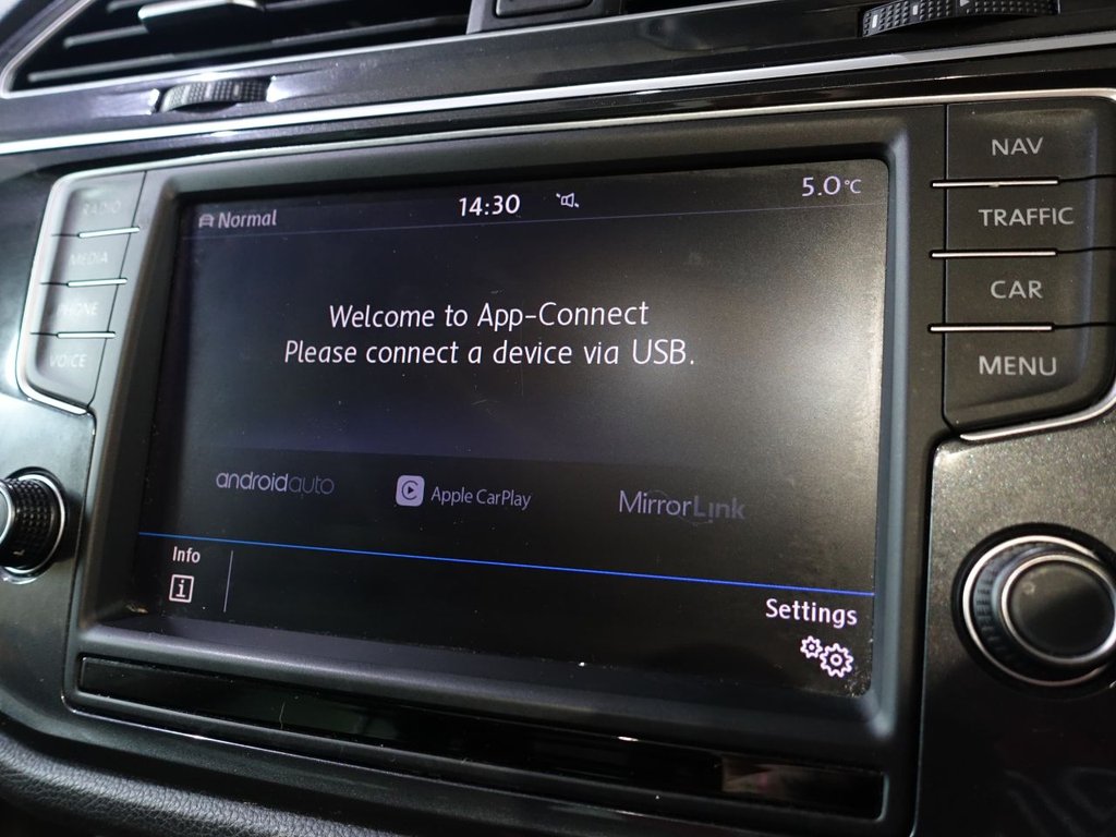 Used Volkswagen Tiguan 2017 for sale - 77534937: Photo 32