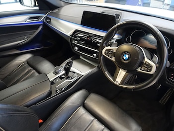 Used BMW 5 Series 2017 for sale - 77027106: Photo