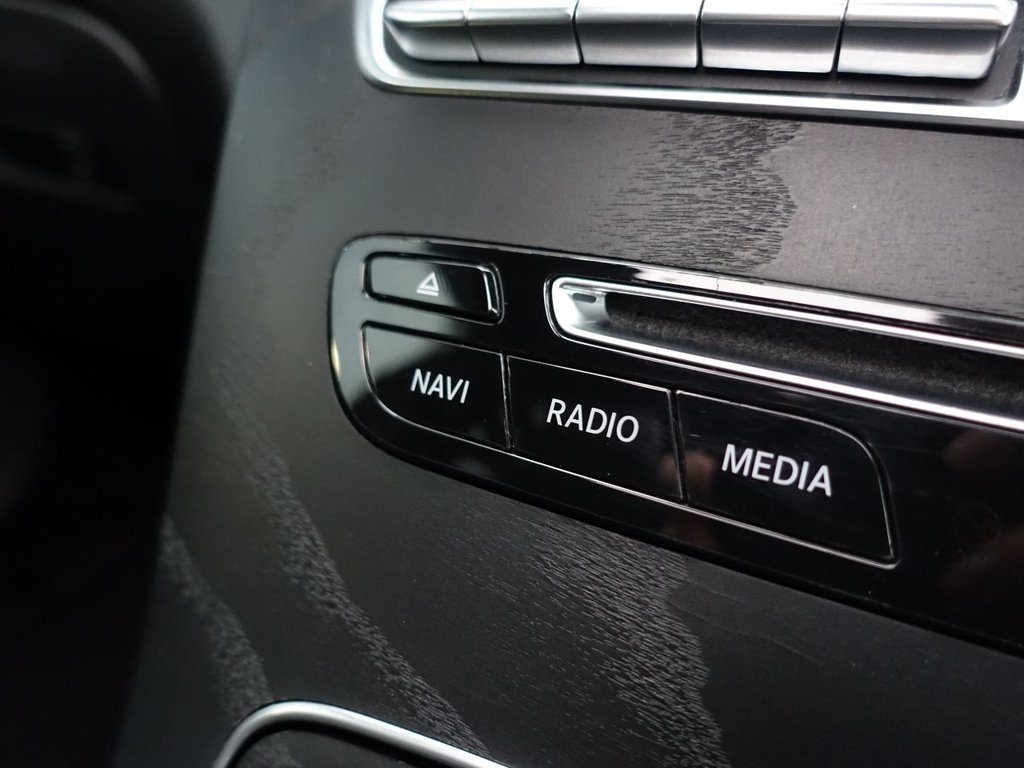 Used Mercedes-Benz GLC 2018 for sale - 76315759: Photo 45