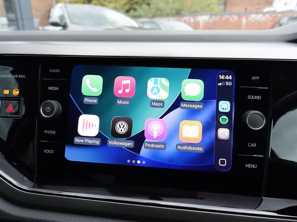 Used Volkswagen Polo 2020 for sale - 76304072: Photo 2