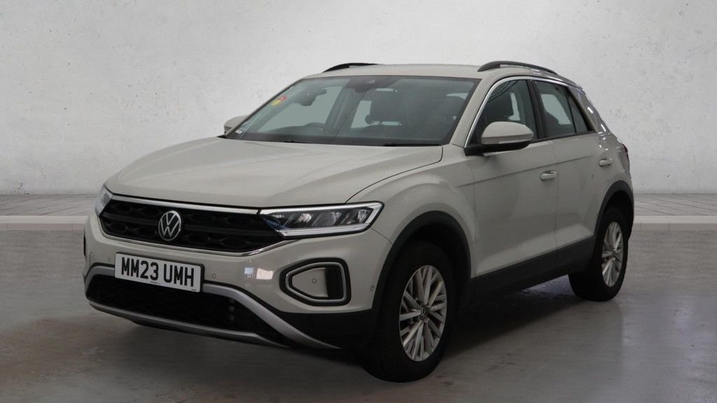 Used Volkswagen T-Roc 2023 for sale - 77100998: Photo 2