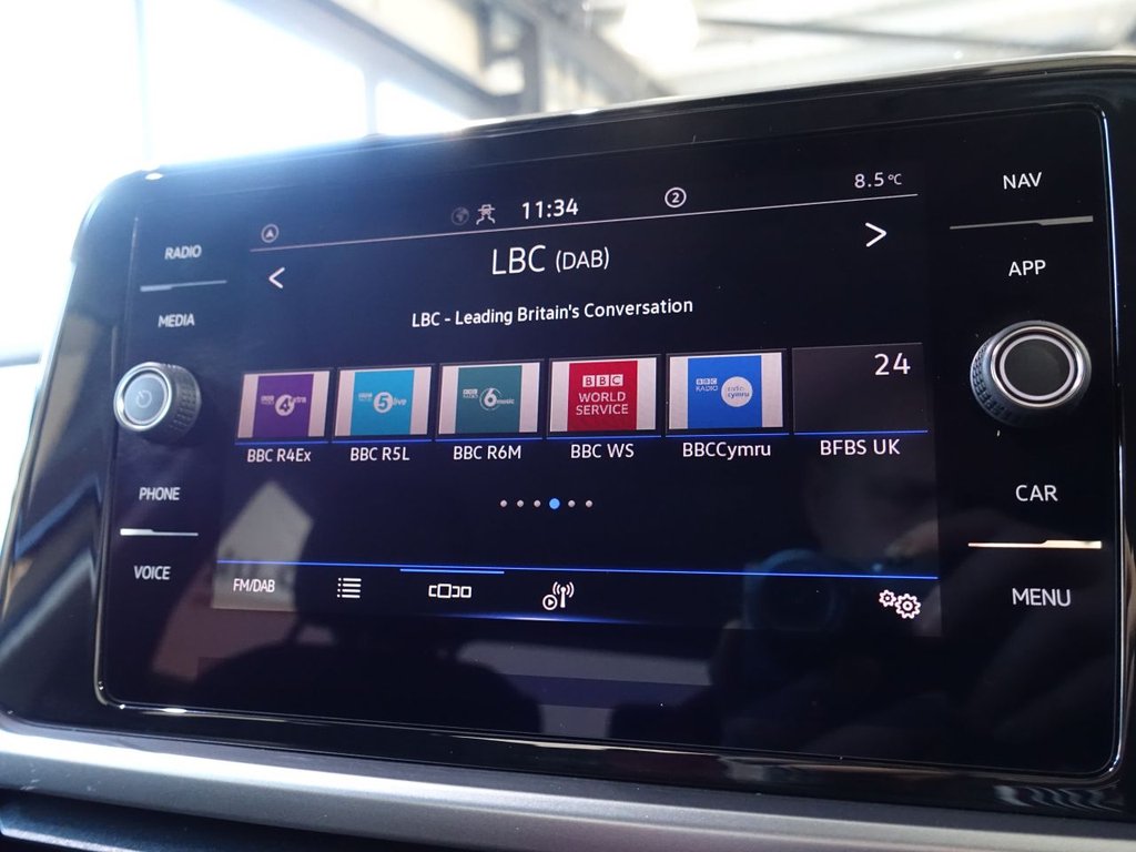 Used Volkswagen T-Roc 2023 for sale - 77100998: Photo 26